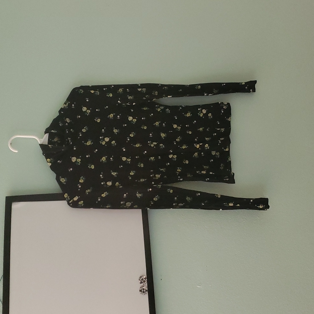 Turtle neck shirt